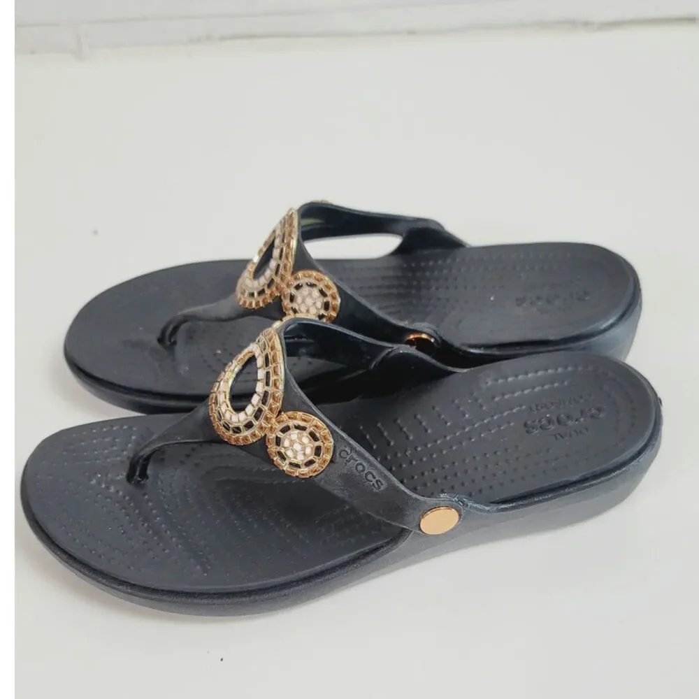 Crocs Sanrah Diamante Wedge Flip Sandal in Black, sz 10 - Picture 6 of 16